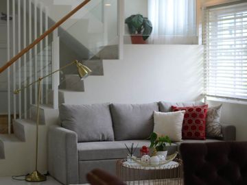 Modern house with 7Br comes with Nice Garden in Santa Rosa Laguna  16M super Nego
