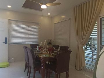 Modern house with 7Br comes with Nice Garden in Santa Rosa Laguna  16M super Nego