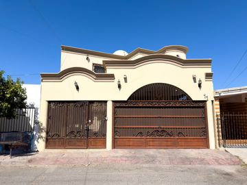 Casa en venta en Villas del Sol al poniente de Hermosillo