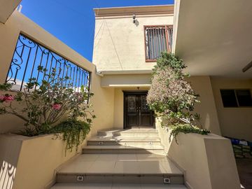 Casa en venta en Villas del Sol al poniente de Hermosillo