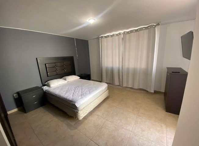 Foto RENTA CASA PUERTA REAL CORREGIDORA