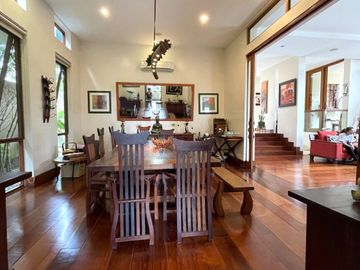5-Bedroom House in Ayala Westgrove Heights Inchican Silang Cavite