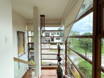 5-Bedroom House in Ayala Westgrove Heights Inchican Silang Cavite