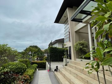 5-Bedroom House in Ayala Westgrove Heights Inchican Silang Cavite