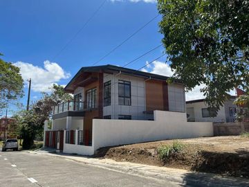 La Residencia de Sta Rosa BRAND NEW HOUSE & LOT FOR SALE (Nuvali Area)