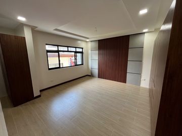 La Residencia de Sta Rosa BRAND NEW HOUSE & LOT FOR SALE (Nuvali Area)