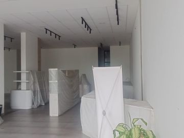 SEWA RUKO CANTIK SIAP HUNI DAN STRATEGIS KEMANG RAYA JL. KEMANG RAYA JAKARTA SELATAN