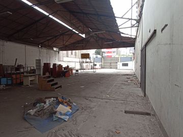 VENTA DE TERRENO, 957 M2, PARA 7 O MAS PISOS, ZONA RESIDENCIAL