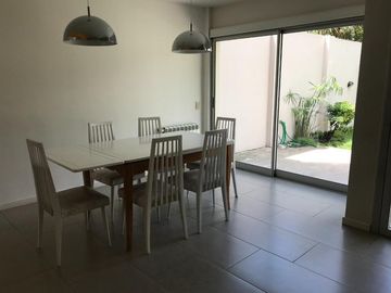 Chalet PH en venta!!