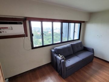 West Parc Condominiums by Filinvest, 37 sqm, semi furnished unit for sale