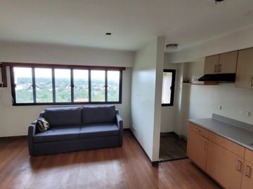 West Parc Condominiums by Filinvest, 37 sqm, semi furnished unit for sale