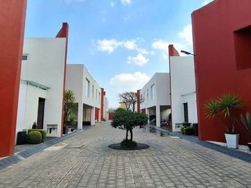 Casa en Venta en Residencial Cerezos, Metepec