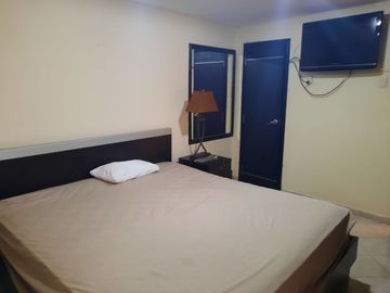 En venta - Departamento amoblado en Urdesa