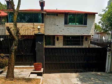 Venta De Casa En Fuentes Del Pedregal, Tlalpan.