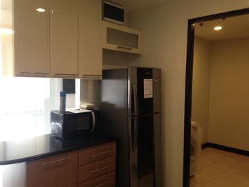 RUSH SALE! One Central | Fully furnished One Bedroom 1BR Condominium for Sale/Rent in Salcedo Village, Valero, Makati City