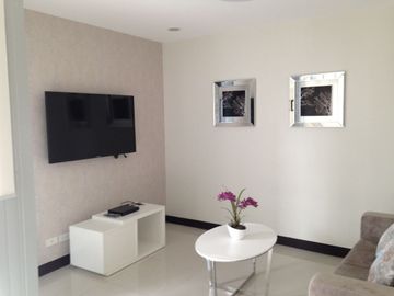 RUSH SALE! One Central | Fully furnished One Bedroom 1BR Condominium for Sale/Rent in Salcedo Village, Valero, Makati City