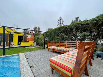 LINDA CASA DE CAMPO CON PISCINA Y GRAN ÁREA SOCIAL EN FUNDO PASO CHICO, LURIN