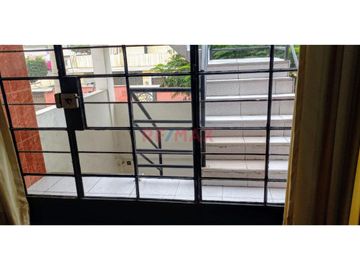 Se Vende Casa De 3 Pisos Más Aires
