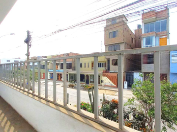 Casa en Venta de 200 m² de 11 Habitaciones en Sol de Vitarte, Ate