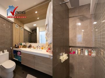 Moderno Departamento DUPLEX en San Borja, 1er piso: Ascensor directo, sala comedor con balcón vista a parque. Cocina con muebles altos y bajos, área d