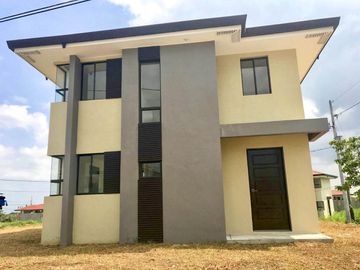 Avida Woodhill Settings | House and Lot For Sale - #0708
