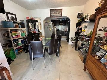 VENTA DE CASA CON ALBERCA EN TEMIXCO