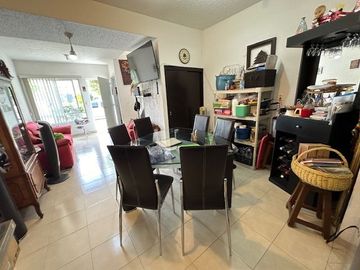 VENTA DE CASA CON ALBERCA EN TEMIXCO