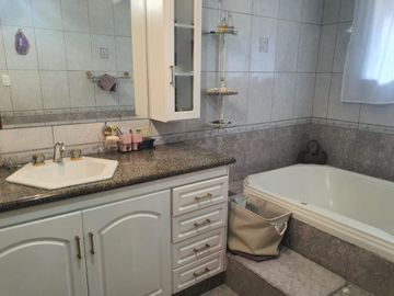 Venta de Casa en Tanda, en Plaza del Rancho - de Lujo y Vista Espectacular de 3 dormitorios