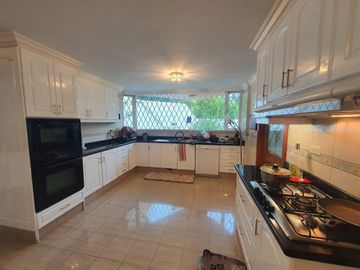 Venta de Casa en Tanda, en Plaza del Rancho - de Lujo y Vista Espectacular de 3 dormitorios