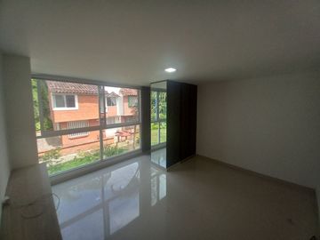 CASA EN VENTA UBICADA EN MARACAY DOS QUEBRADAS