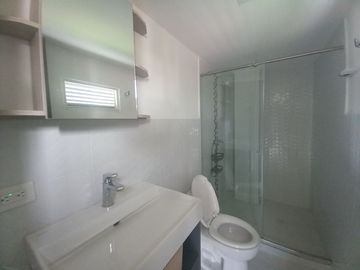 CASA EN VENTA UBICADA EN MARACAY DOS QUEBRADAS