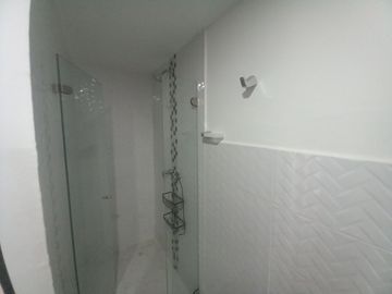 CASA EN VENTA UBICADA EN MARACAY DOS QUEBRADAS