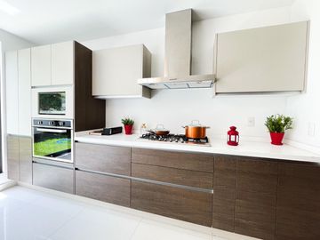 Hermosa Casa Moderna en Venta en Metepec en Residencial con Campo de Golf
