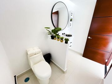 Hermosa Casa Moderna en Venta en Metepec en Residencial con Campo de Golf
