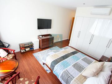 Prime and Luxurious 3-Bedroom Lower Penthouse Unit for Sale in 1016 Residences