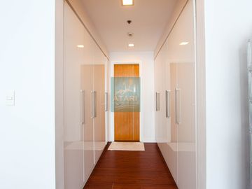 Prime and Luxurious 3-Bedroom Lower Penthouse Unit for Sale in 1016 Residences