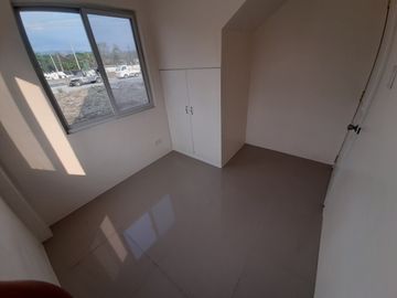 4 Bedroom Unit in Subic Zambales along the Highway Tierra Verde Subic