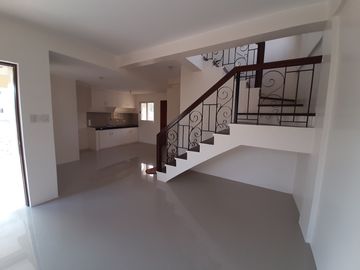 4 Bedroom Unit in Subic Zambales along the Highway Tierra Verde Subic