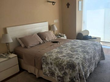 Dpto. Dúplex, 380 m2, Amplia Terraza, Chacarilla, 4 dorms, 5 baños, 2 estac. + dep.