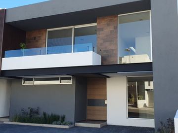 Casa con Hermosos Espacios