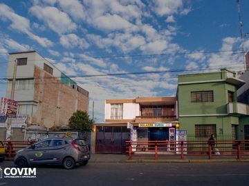 EN VENTA CASA EN JBYR · EN ZONA FINANCIERA DEL AVELINO