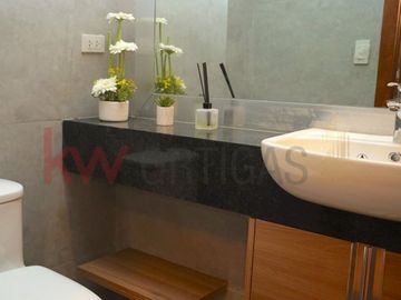 Brand New Luxury Townhouse with Elevator for Sale in San Juan