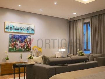 Brand New Luxury Townhouse with Elevator for Sale in San Juan