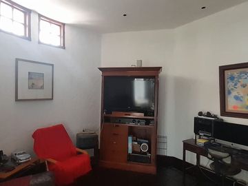 AMPLIA Y HERMOSA CASA EN VENTA, CON ACABADOS ESTILO GANDI!