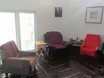 AMPLIA Y HERMOSA CASA EN VENTA, CON ACABADOS ESTILO GANDI!