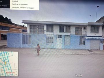DE OPORTUNIDAD  ¡La vida que mereces comienza aquí! Casas en venta en EsmeraldasCASA ESQUINERA RENTERA EN ZONA COMERCIAL Y BANCARIA ESMERALDAS