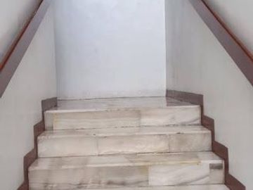 DE OPORTUNIDAD  ¡La vida que mereces comienza aquí! Casas en venta en EsmeraldasCASA ESQUINERA RENTERA EN ZONA COMERCIAL Y BANCARIA ESMERALDAS