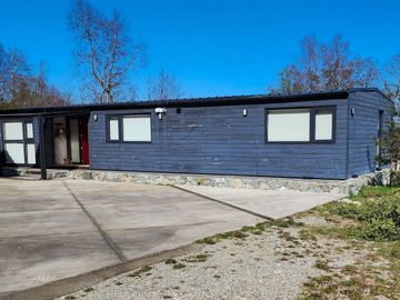 Parcela de 1,5 ha con casa, departamento y acceso a playa en Futrono, Lago Ranco