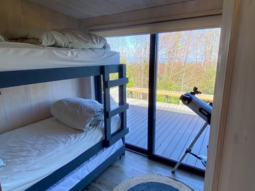 Parcela de 1,5 ha con casa, departamento y acceso a playa en Futrono, Lago Ranco