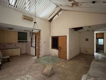 RUMAH at Jl SEKOLAH KENCANA, PONDOK INDAH